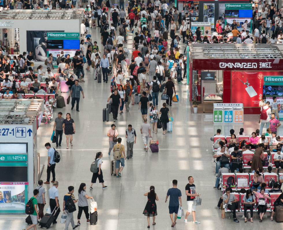 Immersion au cœur de lhallucinante gare de Shanghai Hongqiao