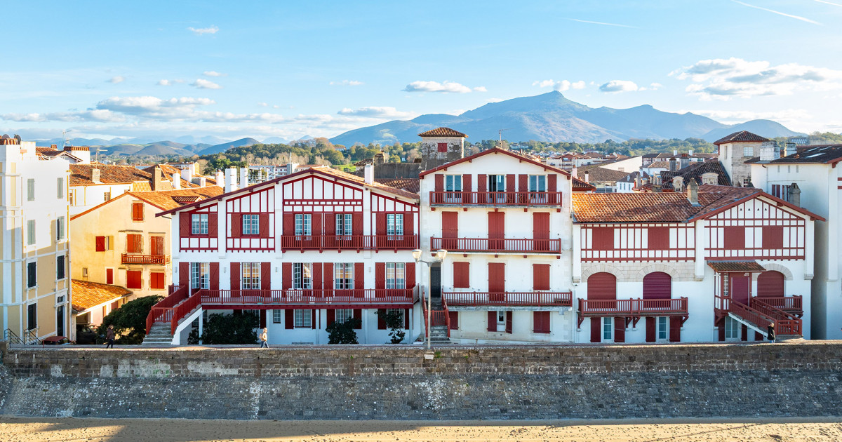 Southwest France luxury real estate lists eight homes - News Directory 3