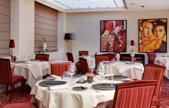 Le restaurant Pavillon, orné des tableaux de Tamara de Lempicka.