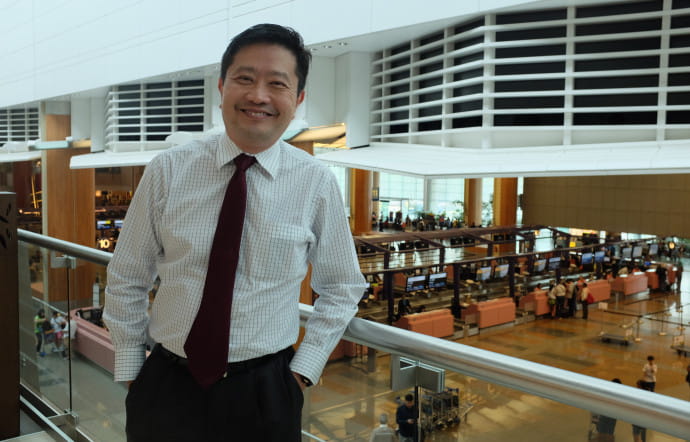 IVAN TAN, VICE-PRÉSIDENT MARKETING DU CHANGI AIRPORT GROUP.
