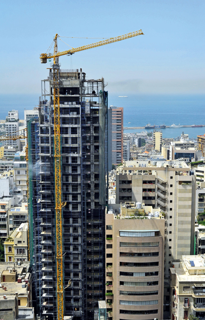 Immeuble et tour en construction dans le quartier Achrafieh, dans l’est de Beyrouth.