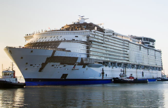 40 mois de construction pour un bateau de 362 mètres de long !