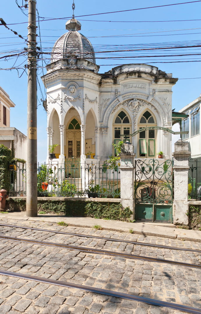 De par son histoire, « Santa » est composée de maisons au style architectural très varié.