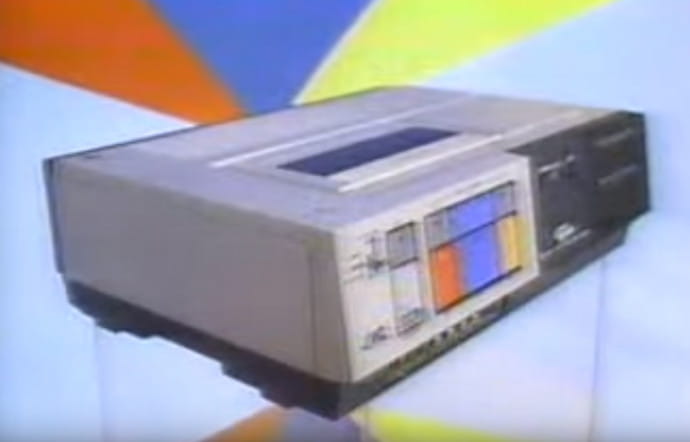 VIDEO : RIP le magnétoscope VHS (1968–2016)