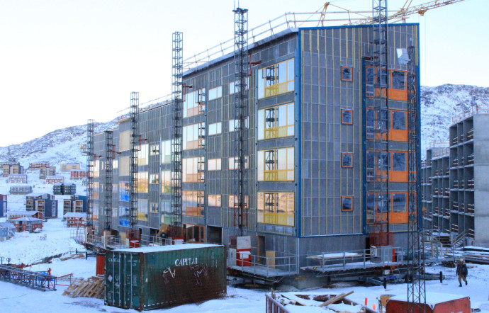 A l’est de Nuuk, le nouveau quartier de Qinngorput, une zone ouverte au logement depuis le début des années 2000.