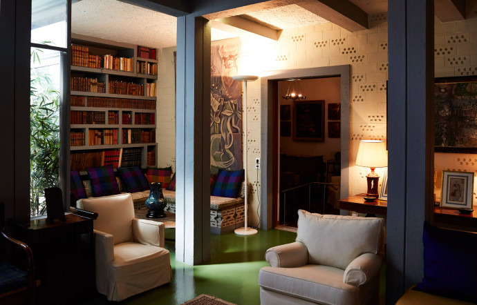 Ghika Gallery, 3, Kriezotou Str. Athènes.