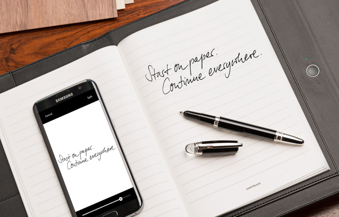 Augmented Paper propose un système de cahier connecté qui permet d’écrire sur une feuille de papier et de retrouver ses notes numérisées sur son smartphone.