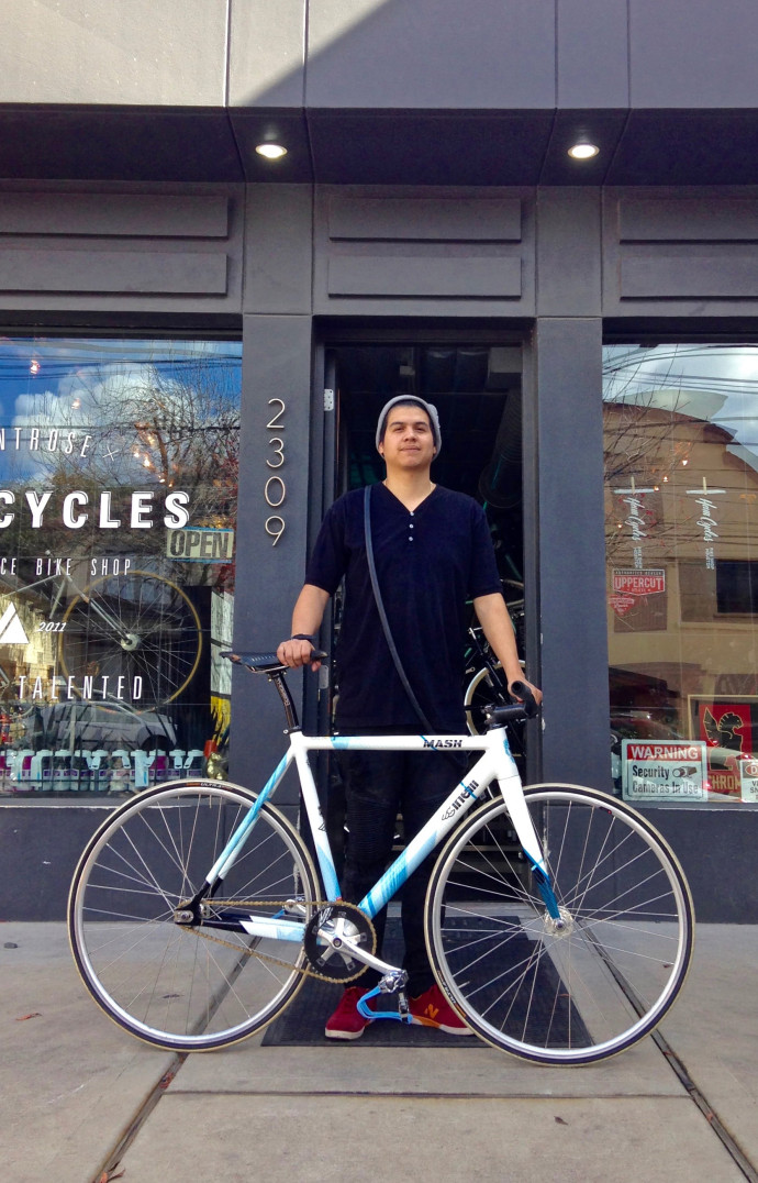 Avec la gentrification du centre de Houston, les vendeurs de vélos sont apparus, comme Frankie Garcia avec Ham Cycles, dans Hyde Park.
