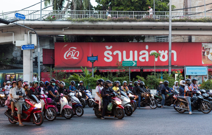 Bangkok, capitale bruyante et animée.