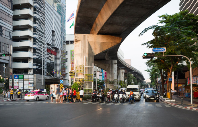 Bangkok, capitale bruyante et animée.