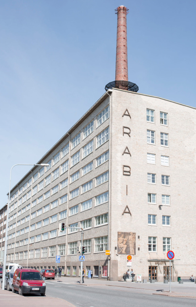 L’ancienne usine de faïence abrite désormais l’un des quatre campus de l’université Aalto, à Helsinki.