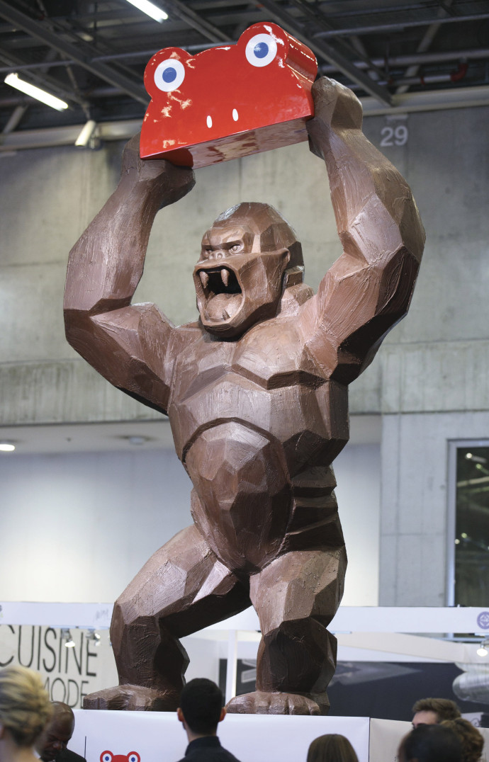 Le « Kong » de chocolat par le sculpteur Richard Orlinski pour Le chocolat des Français.