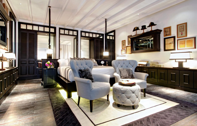 The Siam Hotel, 3/2 Thanon Khao, Vachirapayabal, Dusit, Bangkok.
