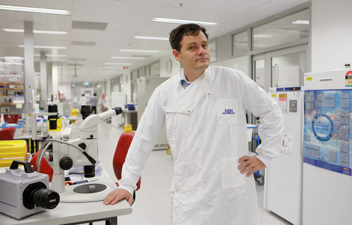 Le professeur Mark Kendall, Lauréat 2012, à l’Australian Institute for Bioengineering and Nanotechnology, à l’Université du Queensland.