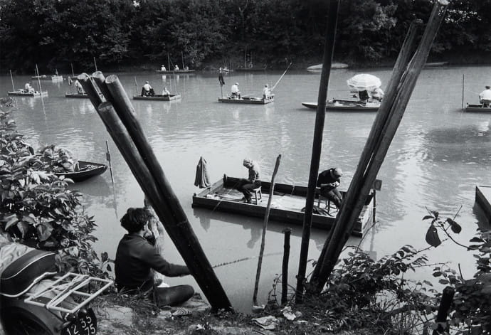 Lot 65Willy RONIS (1910 – 2009)Bord de MarneEpreuve argentiqueEst. 2 000 – 3 000 €