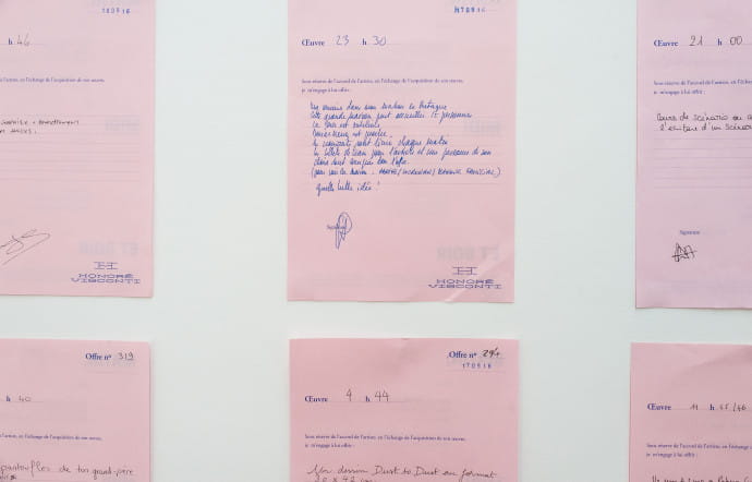L’idée : créer un lien différent entre les artistes et les acquéreurs. Ces derniers étant encouragés à donner un peu plus d’eux-mêmes. Ainsi, 558 offres ont été formulées, et 59 échanges réalisés.