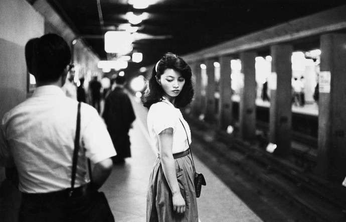 Femme dans le métro, Tokyo, 1984.