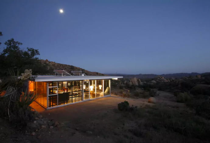 itHouse hors réseau, Pioneertown, Californie, États-Unis