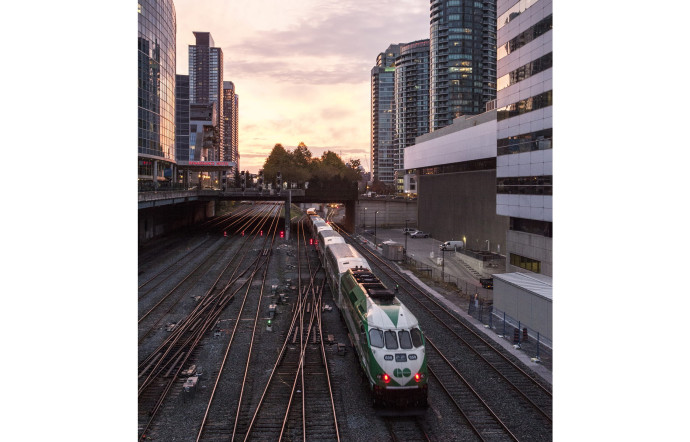 Toronto possède le 3e plus grand système de transport en commun d’Amérique du Nord après ceux de New York et de Mexico, dont 7 lignes de trains de banlieue.