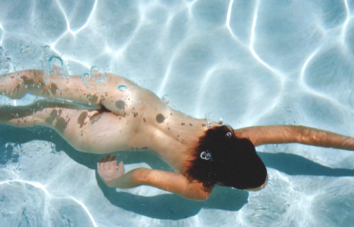 The Good Book : Dans la piscine de Deanna Templeton