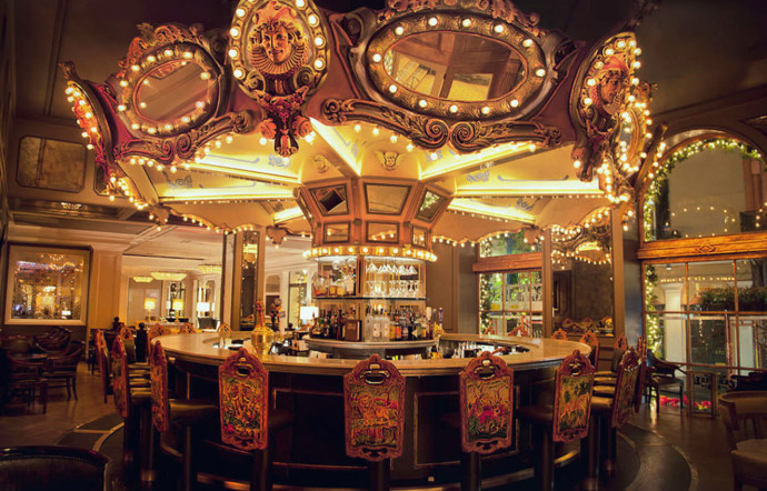 Carousel Bar & Lounge.