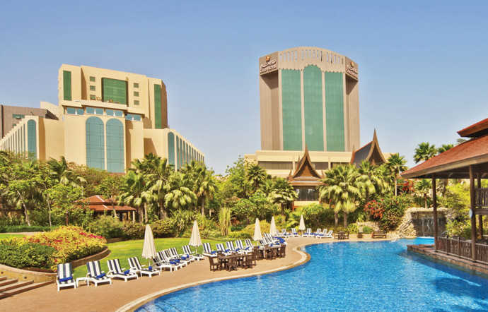 Le (très) clinquant Gulf Hotel à Manama.