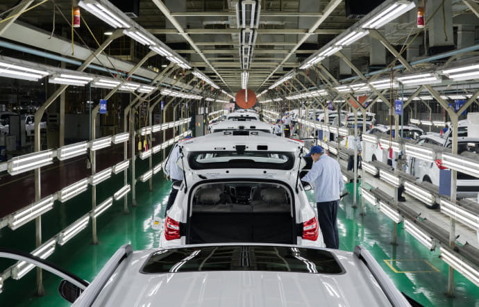 L’activité automobile s’est énormément développée à Chongqing : 3 millions de voitures y ont été construites en 2016 !