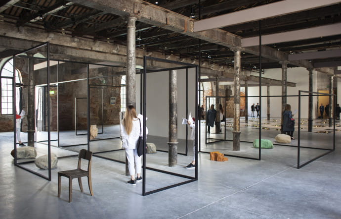 « Square » du céramiste chinois Liu Jianhua, Arsenale.