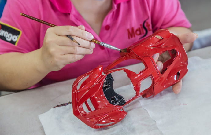 L’élément que Ferrari contrôle le plus, c’est son emblématique couleur rouge.