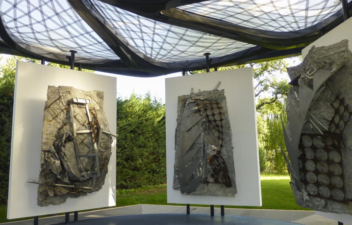 La chapelle de Frank Stella a été construite en juin 2014 dans le parc de sculptures de la Venet Foundation.