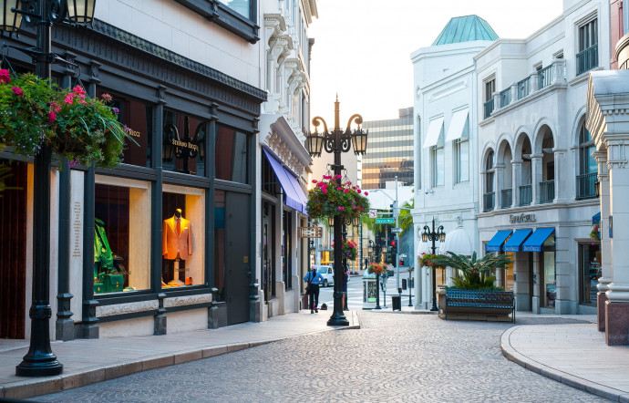 Les boutiques de luxe du 2 Rodeo Drive.