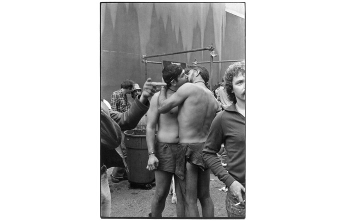 « San Francisco, December 1975, Gay Rally », de Willliam Gedney.