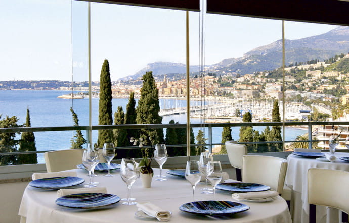 Mirazur, déjeuner au bord de la Méditerranée à Menton.