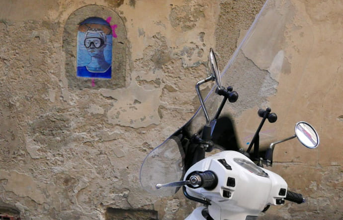 Blub est l’un des protagonistes de la scène de street art florentine.