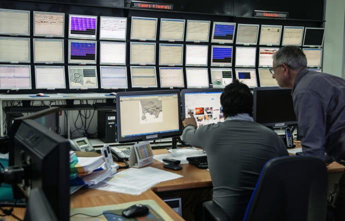 Salle de contrôle à l’observatoire du Vésuve.