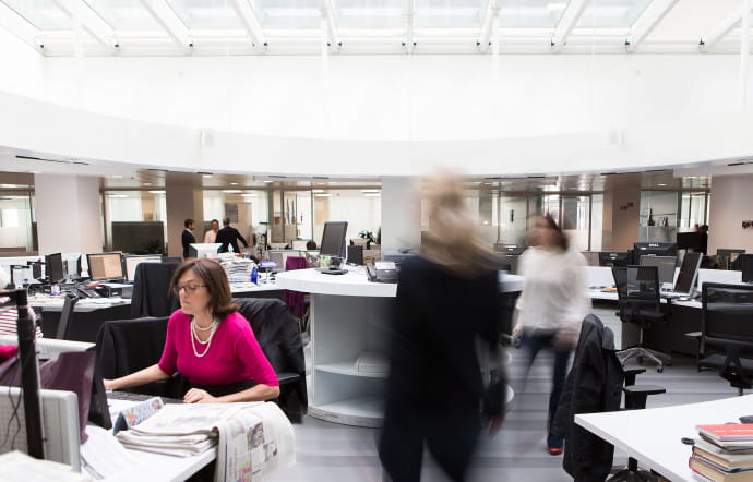La salle de rédaction, au siège du journal.
