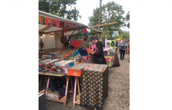 Le marché aux puces de Mauerpark, à Prenzlauer Berg.