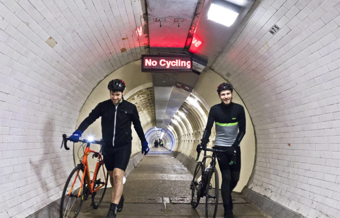 Greenwich Foot Tunnel, Londres.