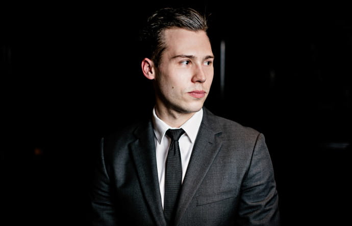 Florian Thireau, chef barman du bar Les Heures.