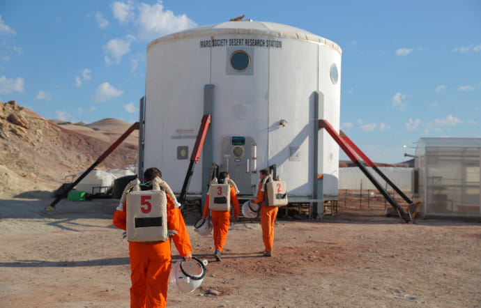 Un petit groupe de designers d’Almhult a rejoint pour quelques jours le simulateur de navette pour Mars installé dans l’Utah.