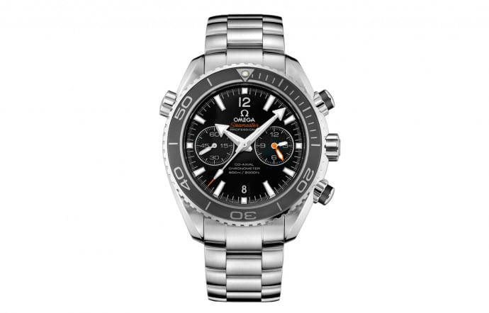 Cadran noir : la Seamaster Planet Ocean 600m de Omega, 6 700 €.