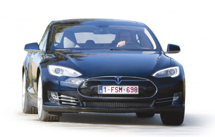 Tesla Model S 90D.