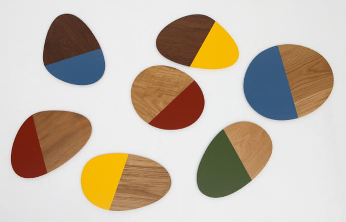 Pebble platters de Nada Debs.