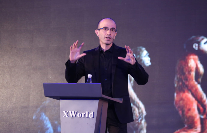 Yuval Noah Harari, X World Future Evolution 2017, Beijing, Chine.