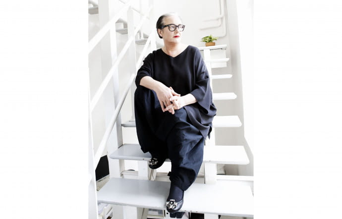 Dans son manifeste « Anti-Fashion », le gourou Li Edelkoort expliquait dès 2015 comment la mode participait à sa destruction.