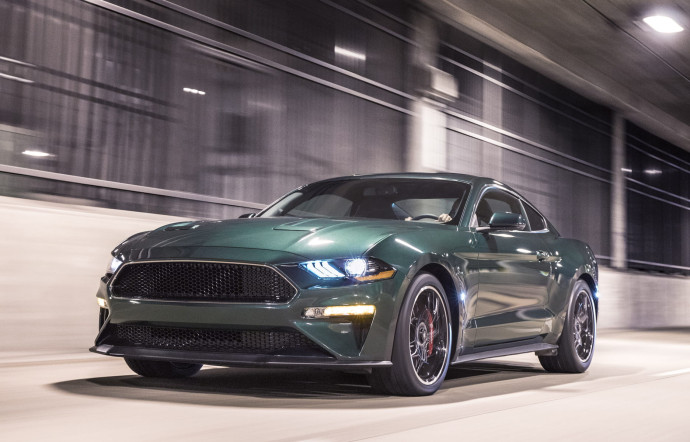 La Mustang Bullitt 2018 reprend la couleur « Dark Highland Green » de son aïeule.