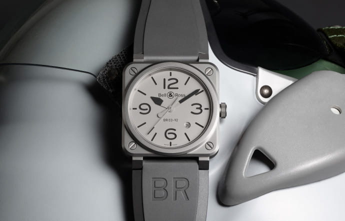 BR 03-92 Horoblack, mouvement : calibre BR-CAL.302, mécanique automatique, verre : saphir traité antireflet, étanchéité : 100 mètres, boîtier : diamètre 42 mm. Disponible ici.