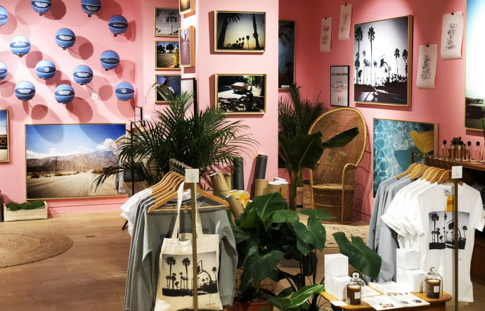 Le lobby d’hôtel Lola James Harper, à visiter jusqu’au 1er mai au Bon Marché.