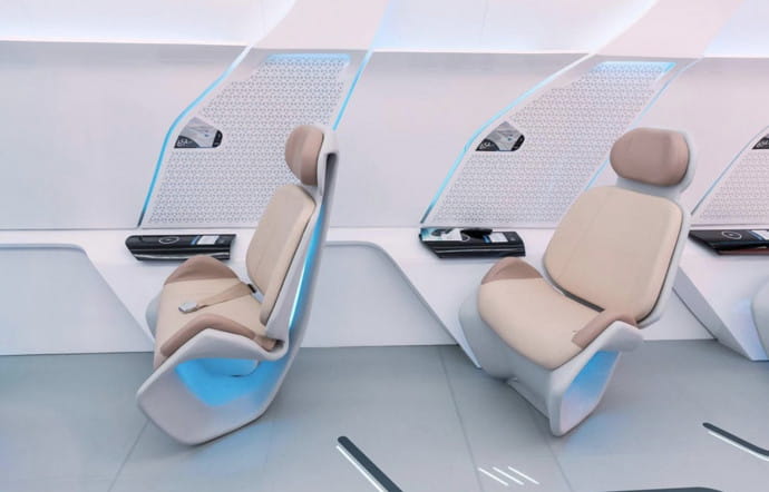 A l’intérieur de la rame de l’ Hyperloop entre Dubaï et Abou Dabi.