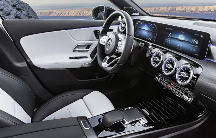 L’intérieur repensé, modernisé et réussi de la nouvelle Mercedes Classe A.